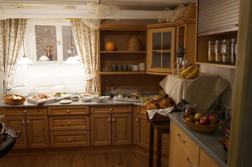 Hotel Garni Liberia Oberstdorf Bagian luar foto