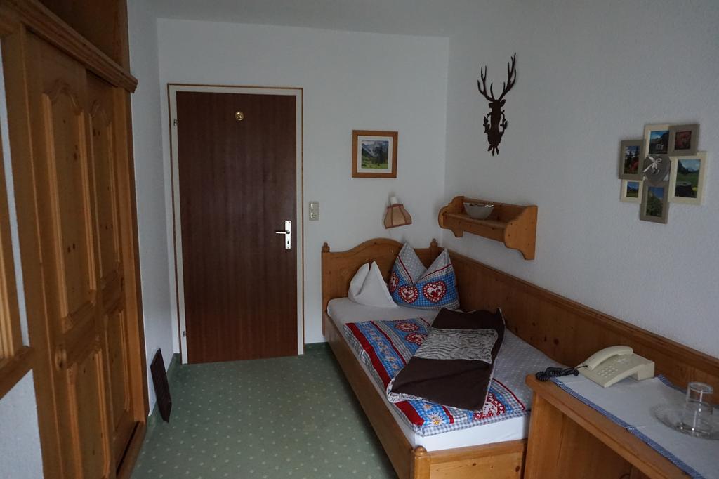 Hotel Garni Liberia Oberstdorf Bagian luar foto