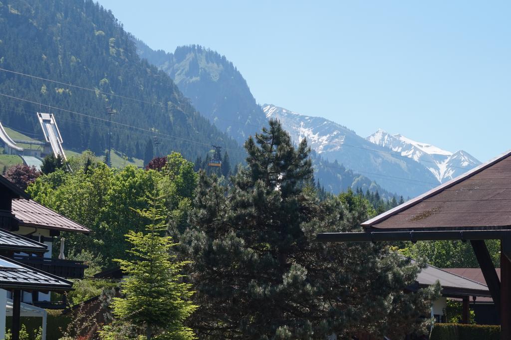 Hotel Garni Liberia Oberstdorf Bagian luar foto