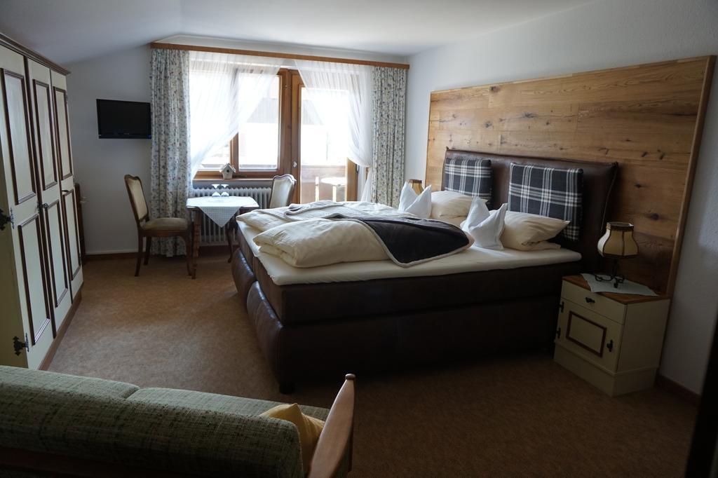 Hotel Garni Liberia Oberstdorf Bagian luar foto